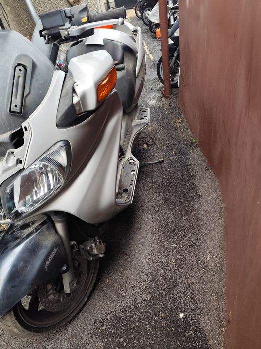 Сузуки Бъргман 650 Suzuki burgman 650