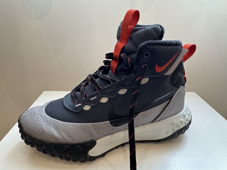 Детски боти Nike Hikeda