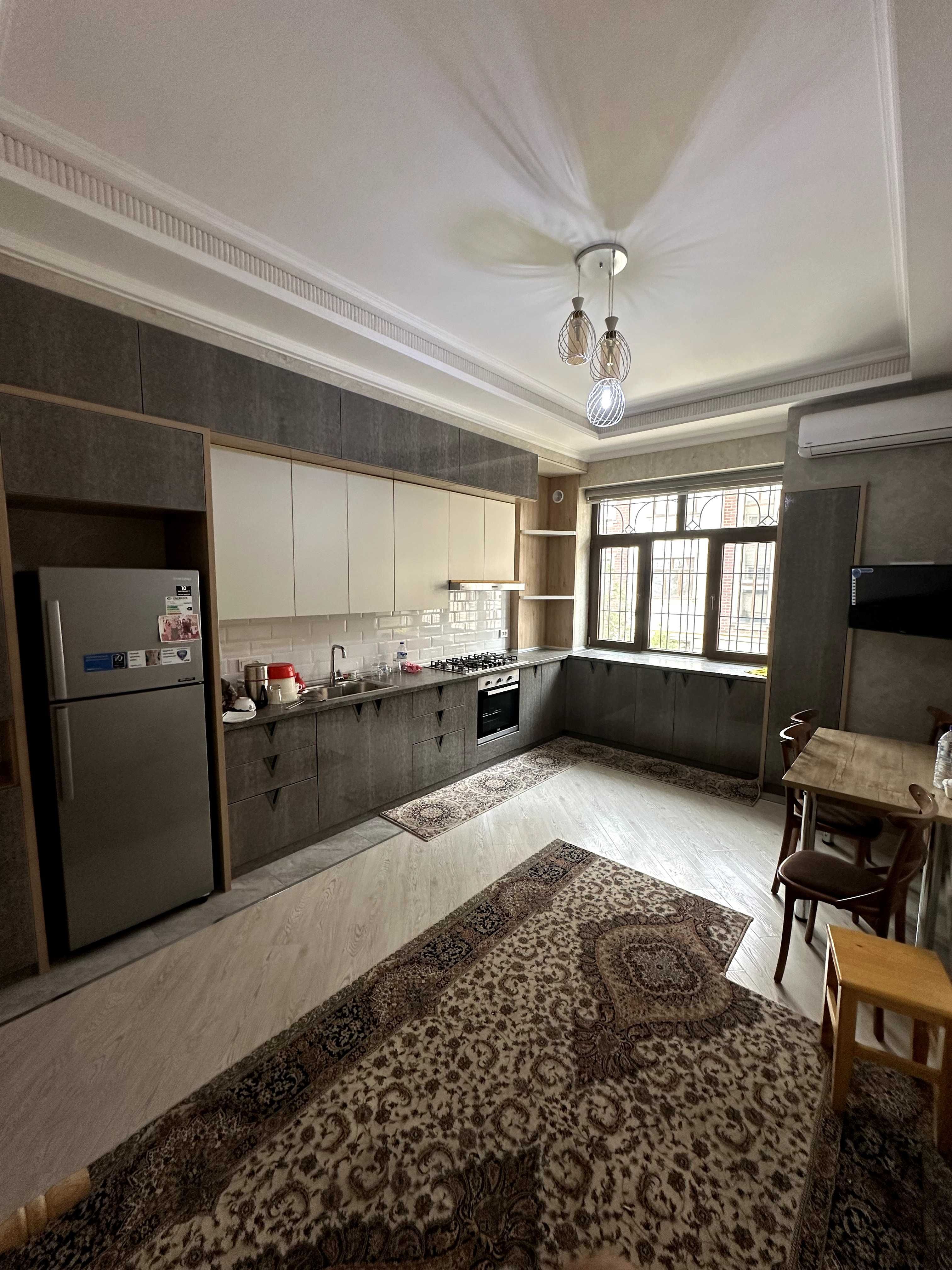 Сдается квартира в аренду. 144кв.