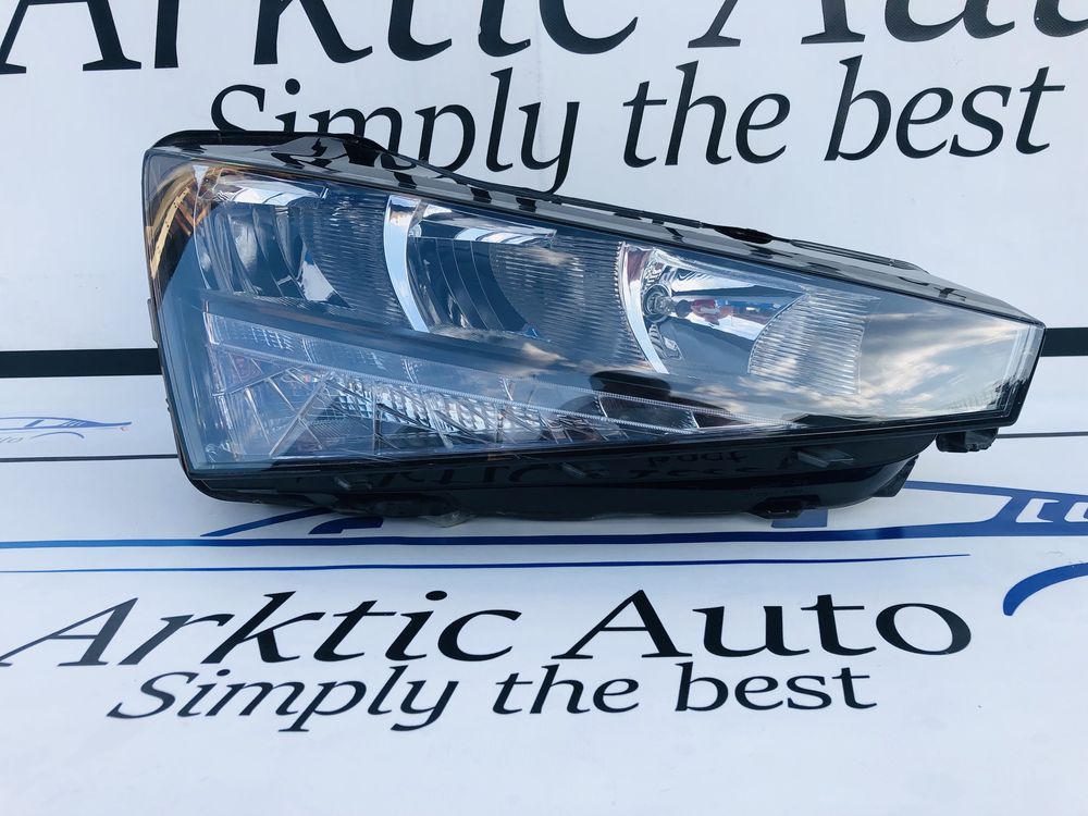 Far dreapta Led Skoda Scala cod 657941016