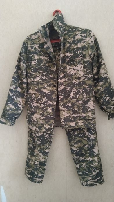 Костюм . размер 44