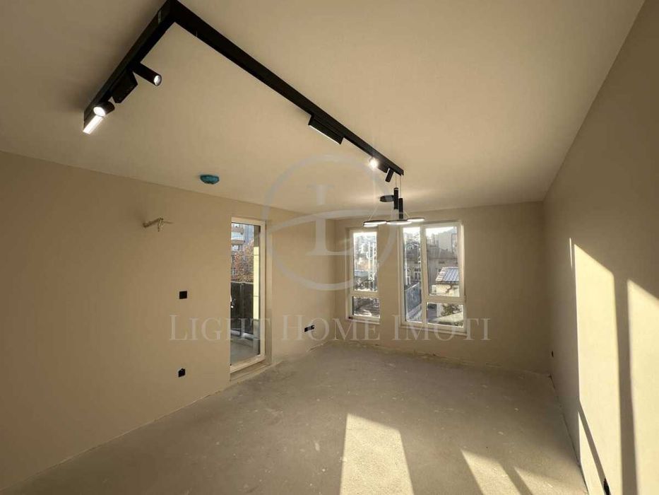 Продава се Тристаен апартамент в Пловдив, Мараша - 105 кв.м за 2248 €/кв.м - Снимка #2