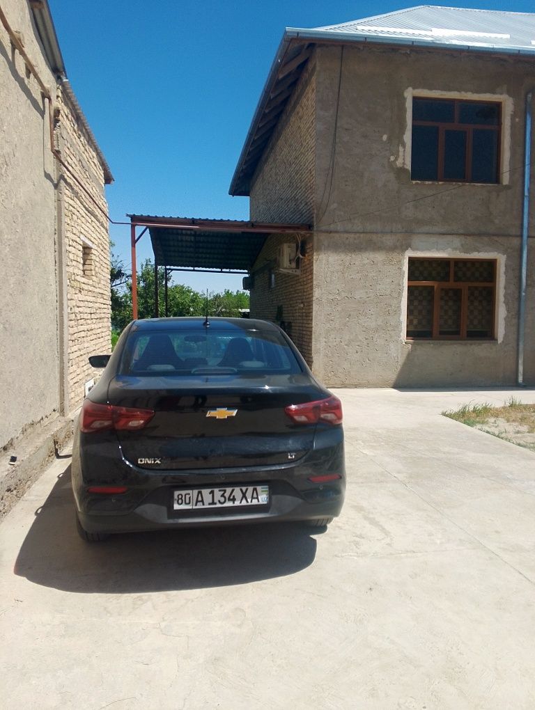 Oneks 2 pozitsiya 6500 prabeg polni radnoy 11800$