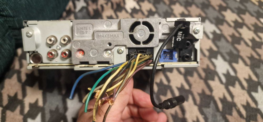 продавам Pioneer DEH-P65BT, Bluetooth, AUX, MP3 CD, авто радио