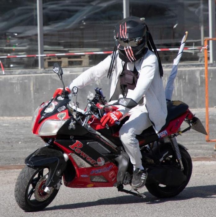 Продается педа Хорнет в2 срочно