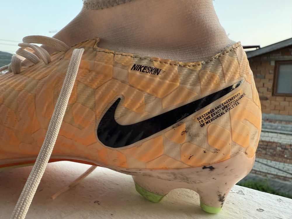 Nike mercurial air zoom