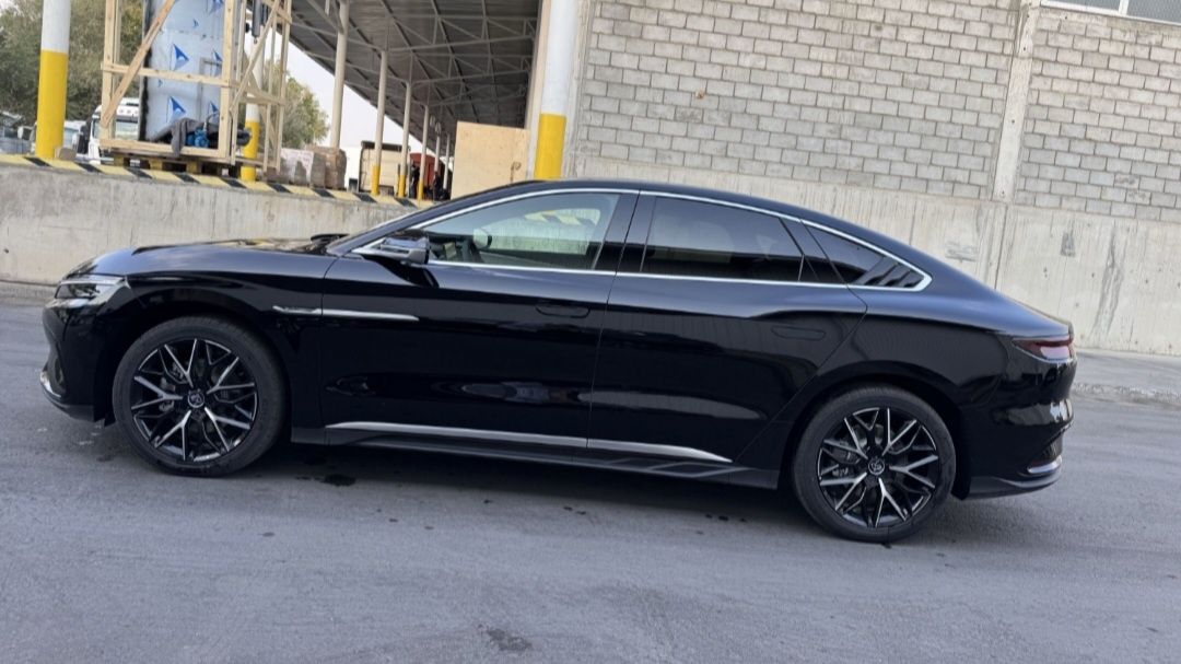 BYD han 2025 smart 506 km