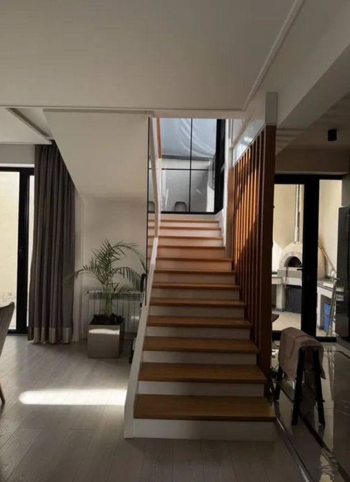 Аренда дома Мирабад Авеню