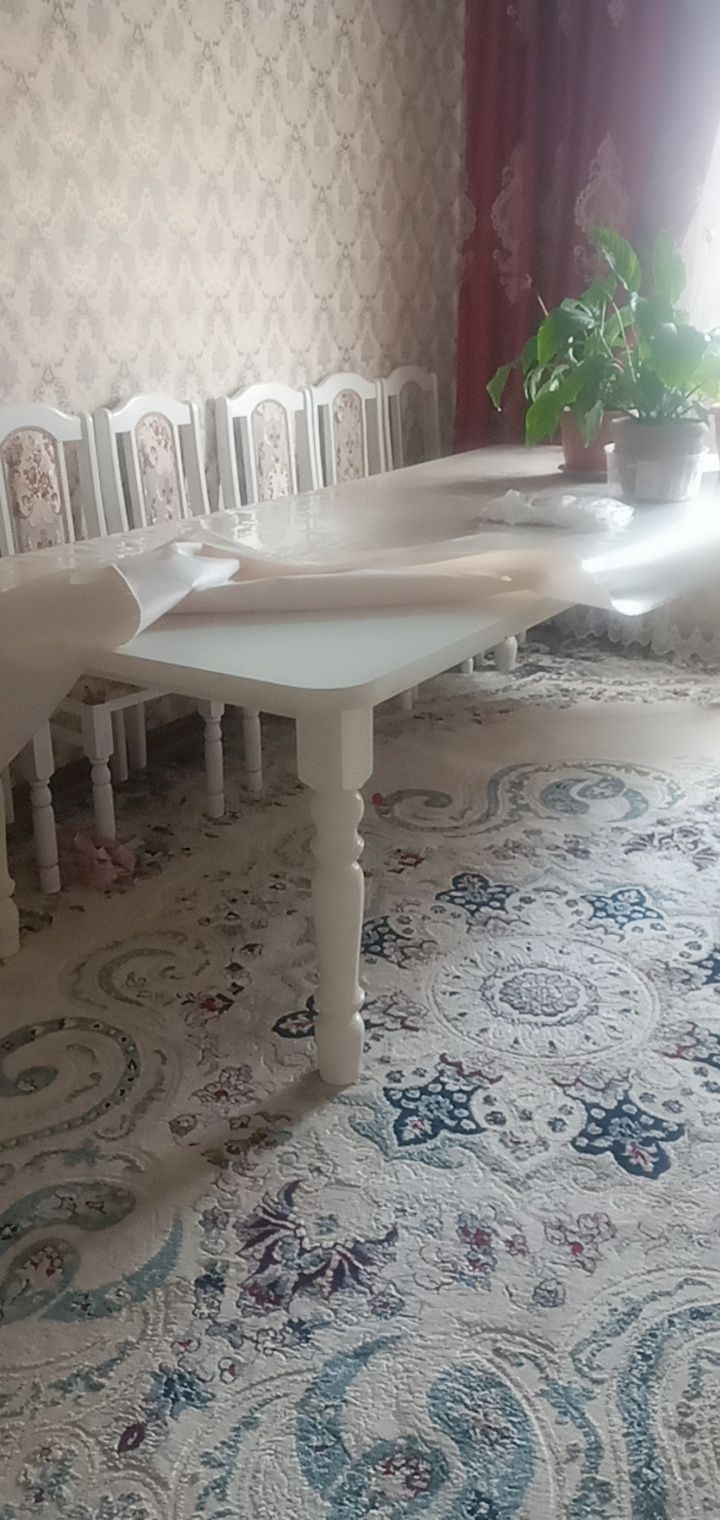 Продам новый стол стуля