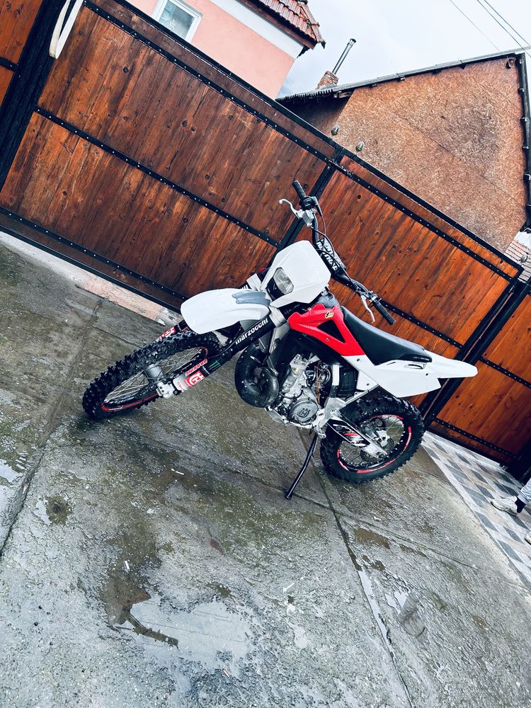 Husqvarna wr300 ( nu husaberg , betta , gas gas , ktm )