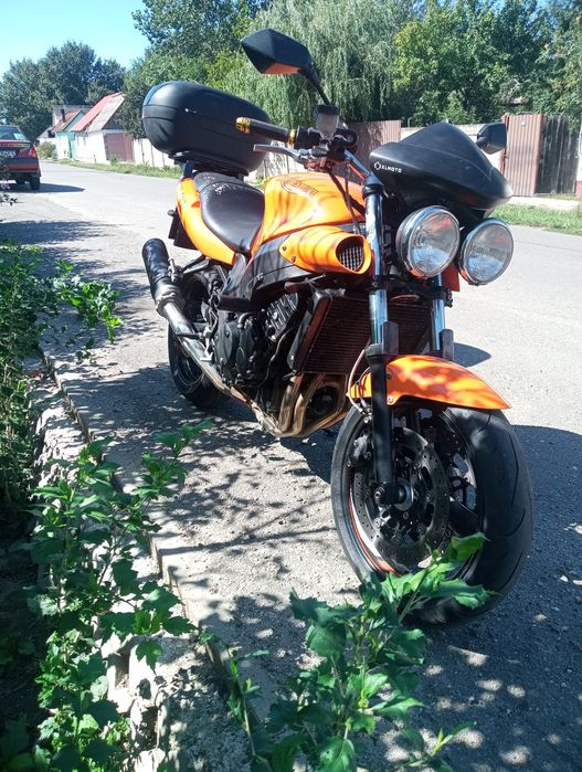 Vând triumph Speed four 600 2002!