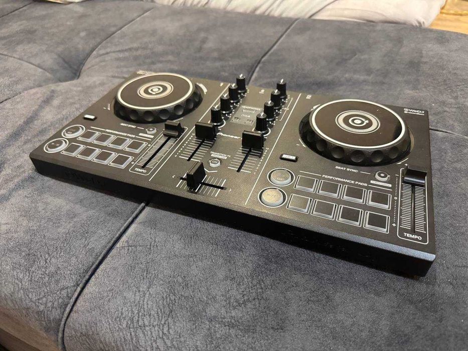 DDJ 200 диджей пульт