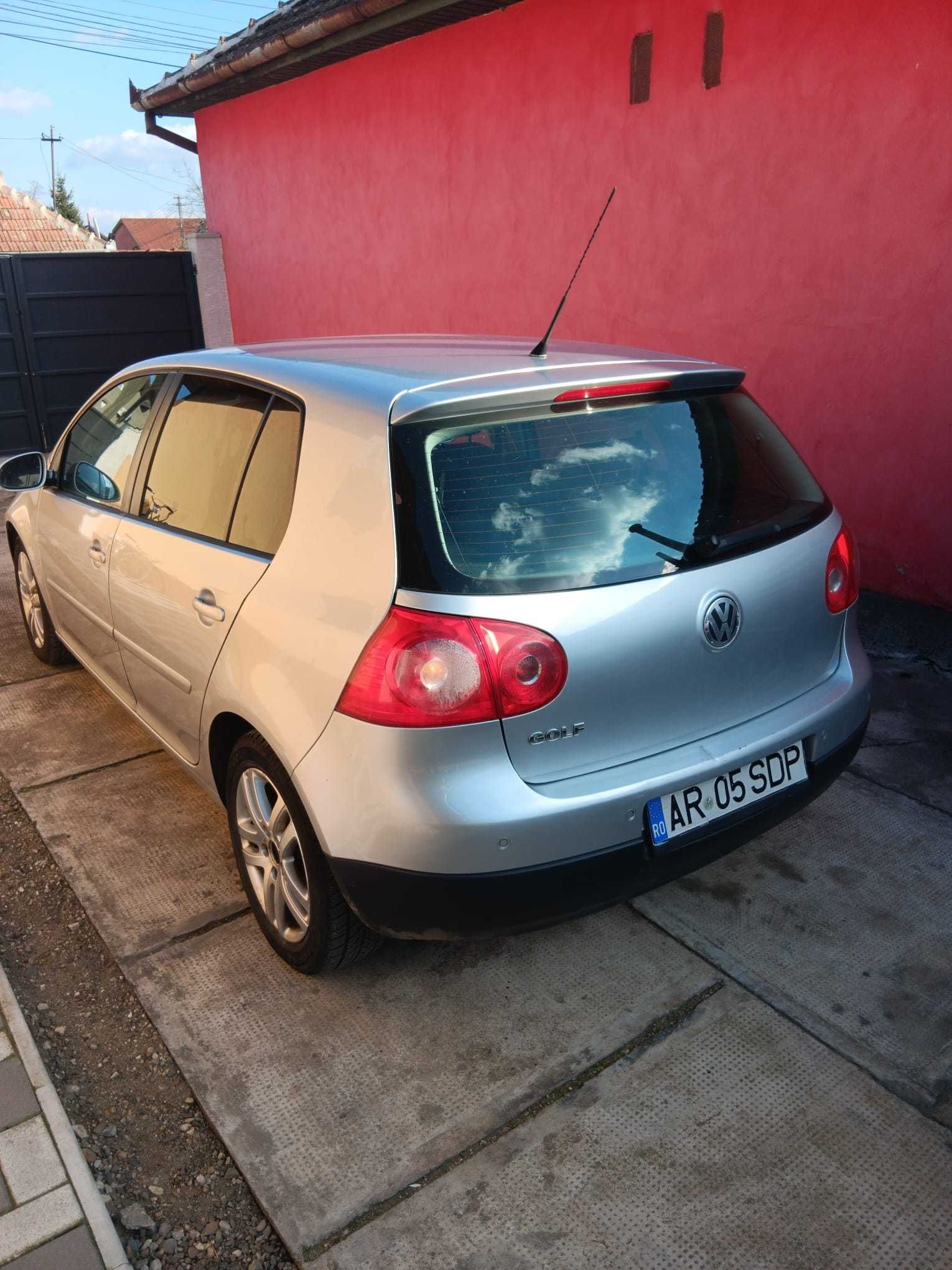 Masina de vanzare Volkswagen Golf 5