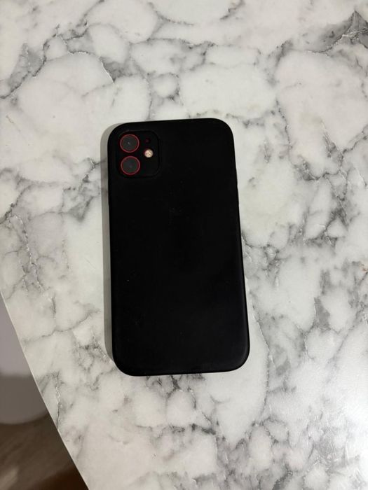 Продам айфон 11