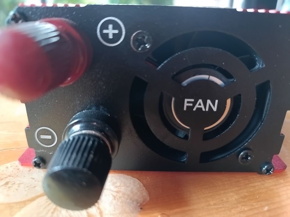 Инвертор на ток 12 -220 волта