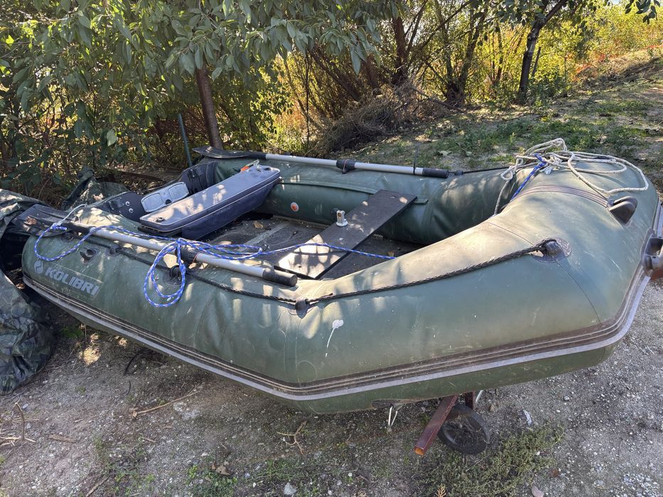 Barca gonflabila Kolibri cu motor