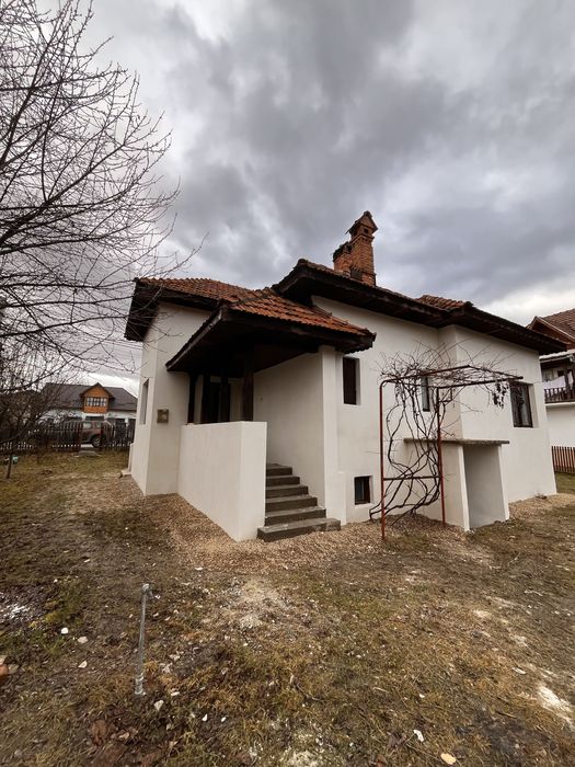 Casa de vanzare- Campulung Muscel- pozitie excelenta, cartier linistit