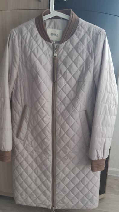 Продам недорого демисезонное польто бомбер