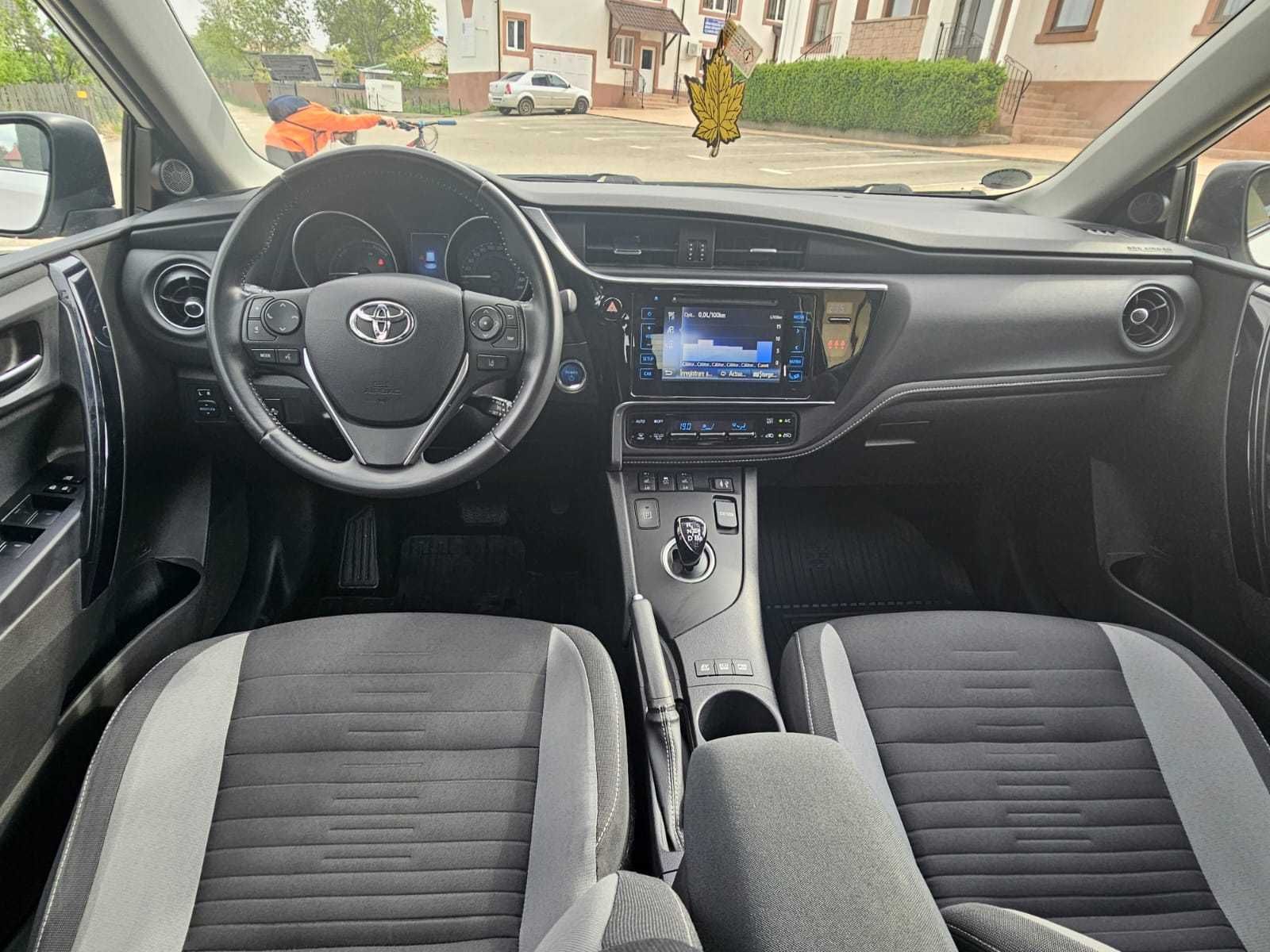 Toyota Auris hybrid edition S 2016 , 1.8 benzina , 85.000KM