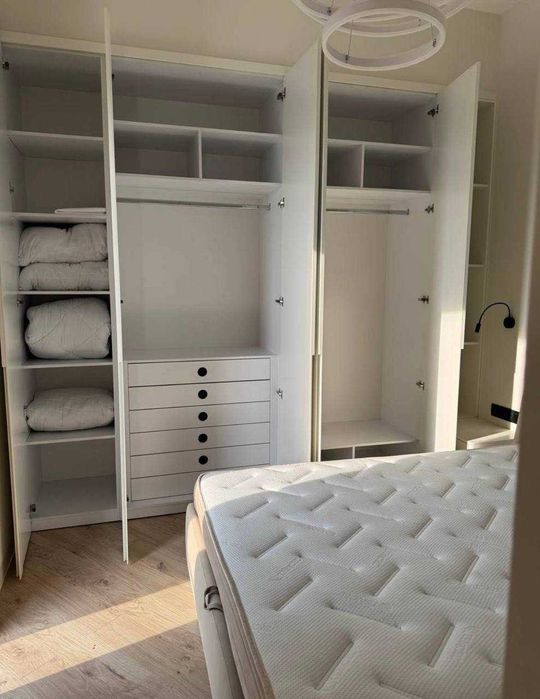 срочно продается новый уютный квартира  + бонус мебел тех и парковка !