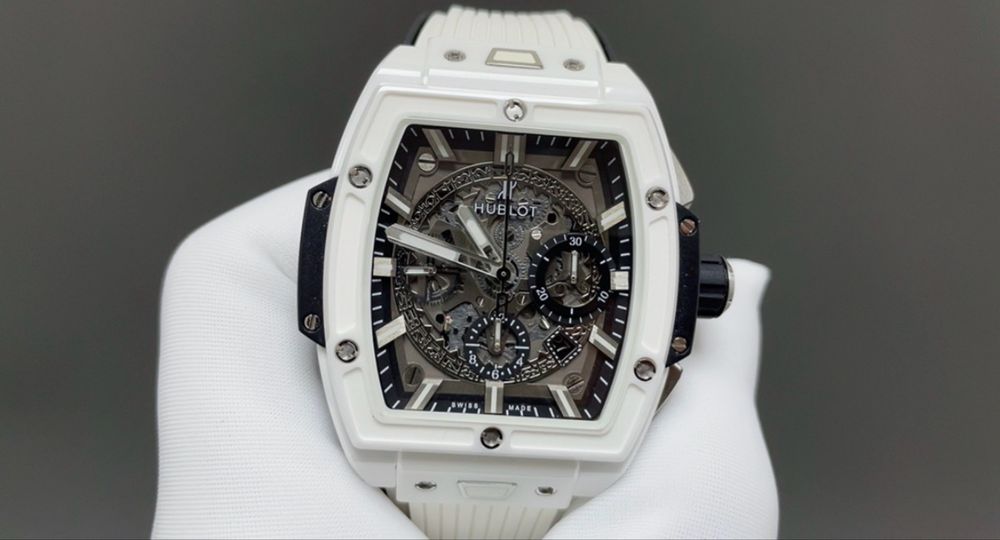 Hublot Barrel-Shaped White Ceramic , 42mm, Seria 4700