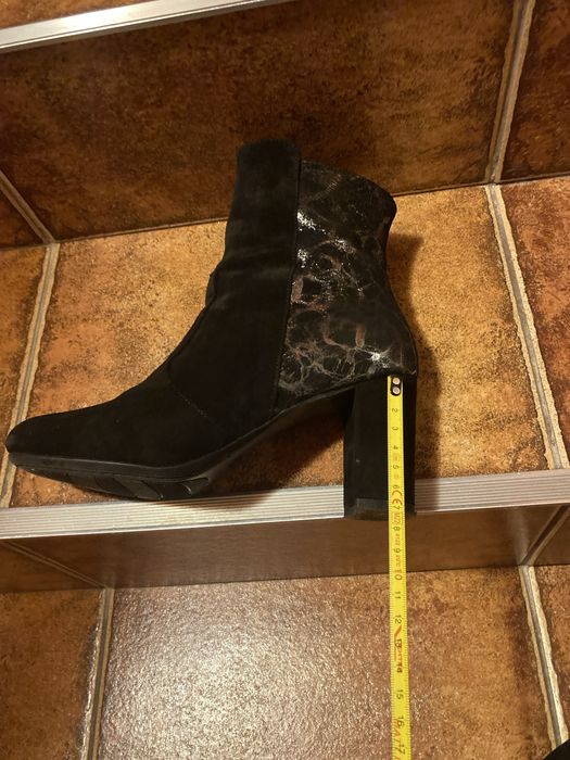 Vand botine dama negre