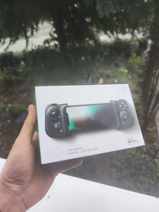 Controllere razer kishi Nou