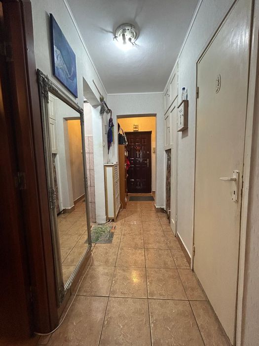 Vând apartament 2 camere decomandat