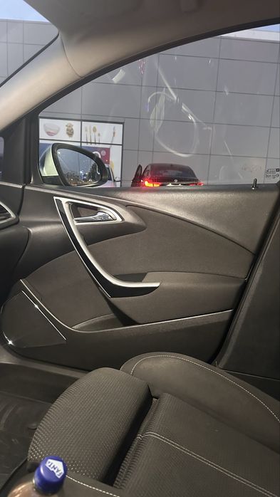 Opel Astra J 2012 1.7 CDTI