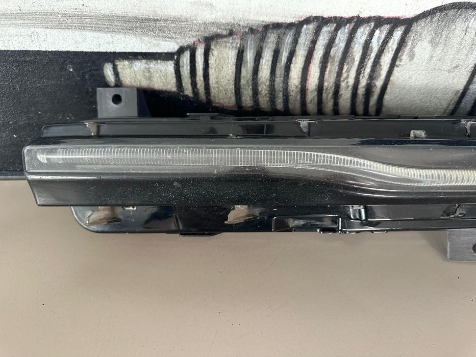 Lumina de zi DRL dreapta fata Volvo V40 31290579