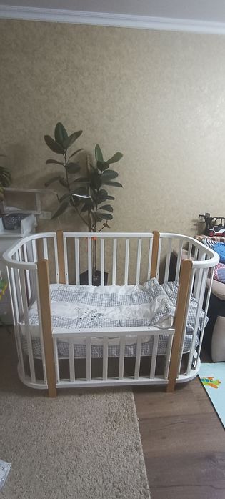 Продам кроватку для новорожденных