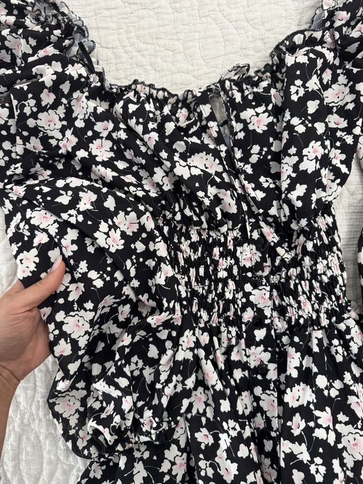 Рокля Евис на цветя