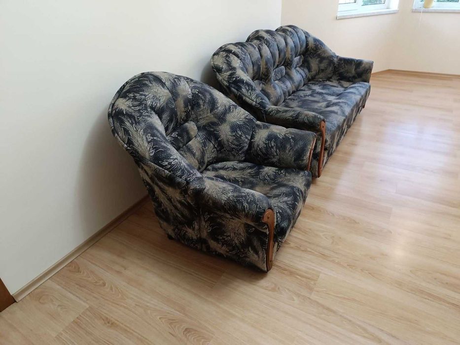 Продавам ретро холова гарнитура