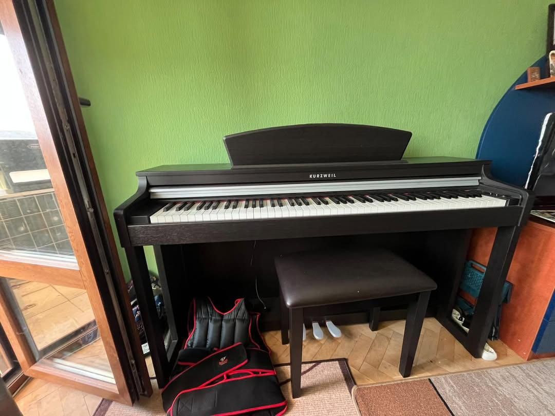 Пияно  на KURZWEIL