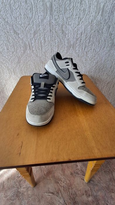 Продам подростковую мальчиковую обувь: кроссовки, туфли, зимние ботинк