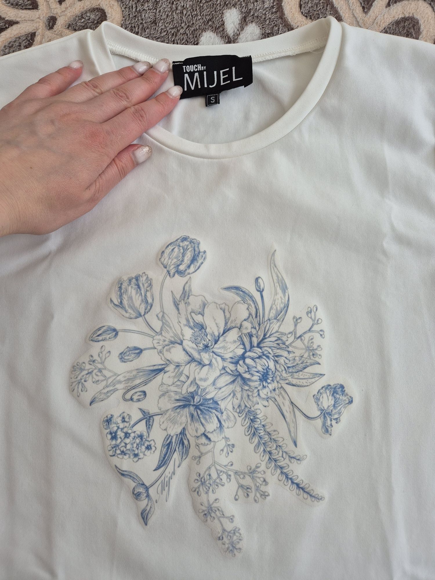 Бяла тениска Mijel