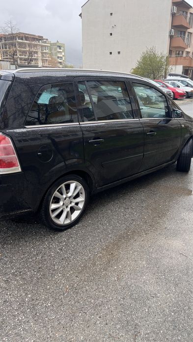 Opel Zafira Уникат