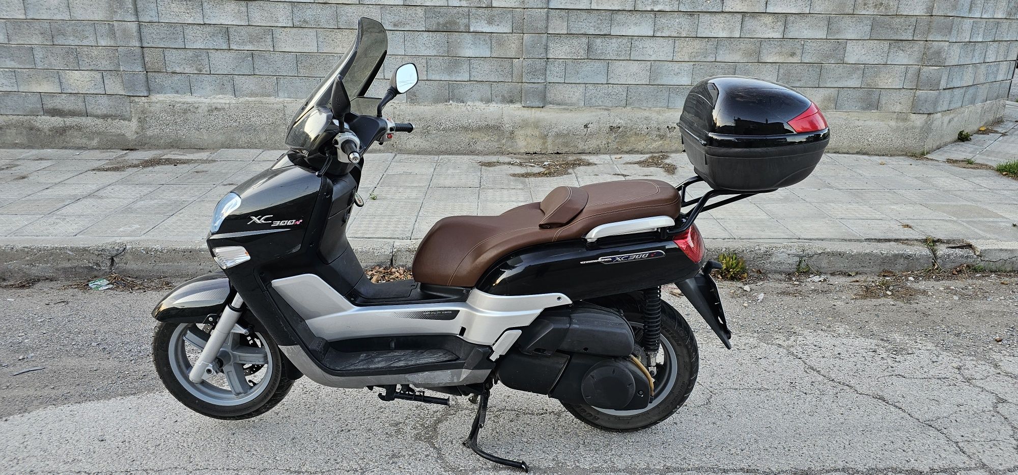 Скутер Yamaha 300