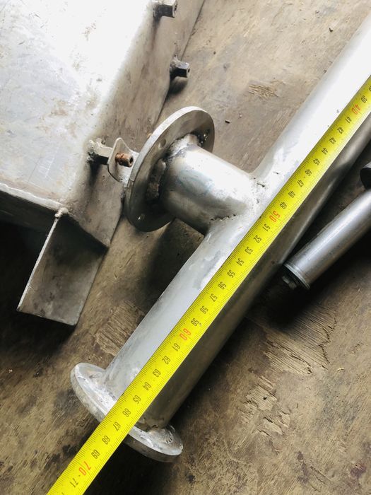 Storcator presa ,struguri rosii fructe