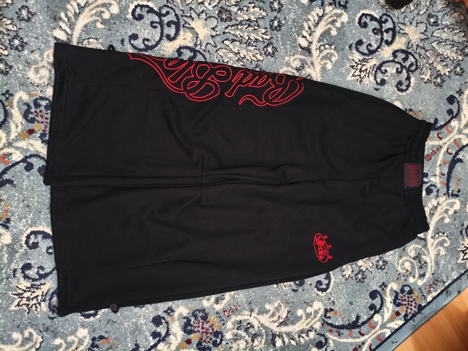 Продам широкие спортивные штаны черного цвета