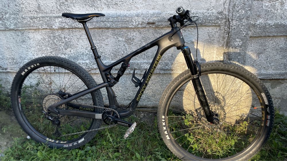 Rocky mountain element carbon