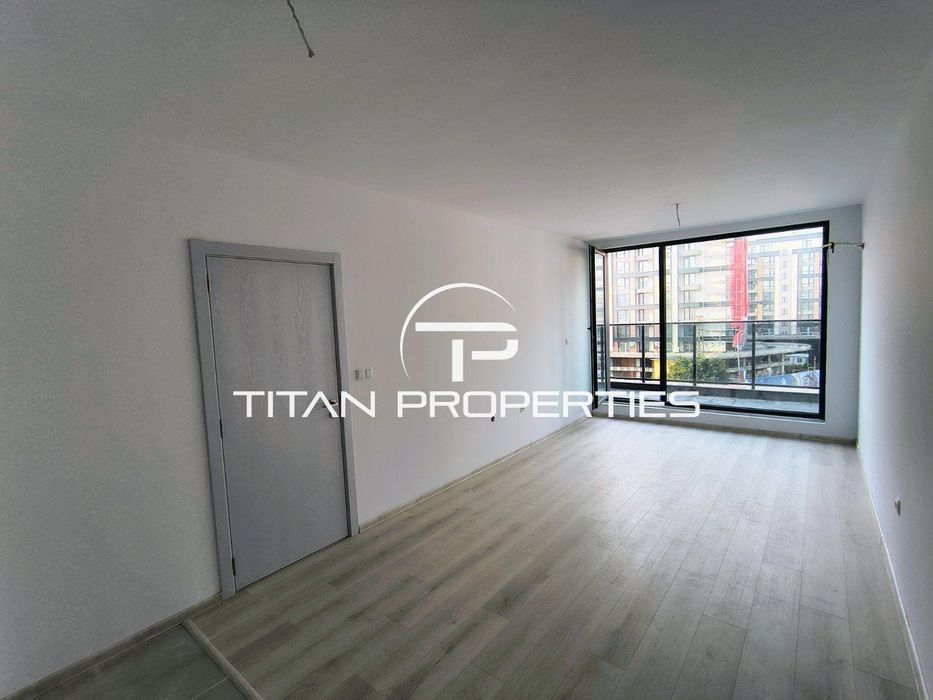 Двустаен апартамент в жк. Христо Смирненски