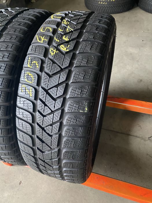 Anvelope iarna 205/45/17 Pirelli Sottozero 3 RFT 205 45 17 R17