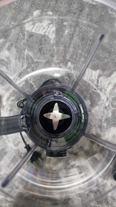 Чисто нов блендер