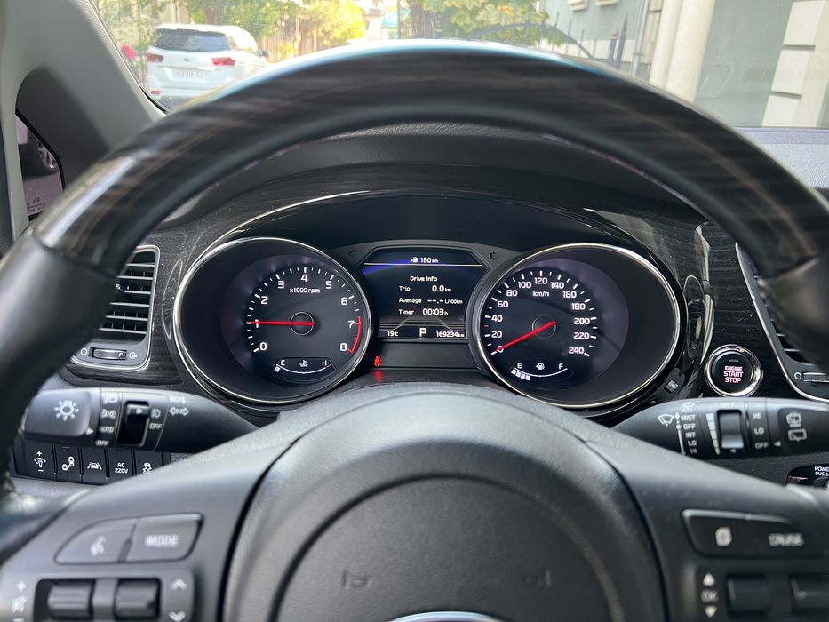 Kia Carnival 2020, 9 та места, корея,  (фул комплектация)