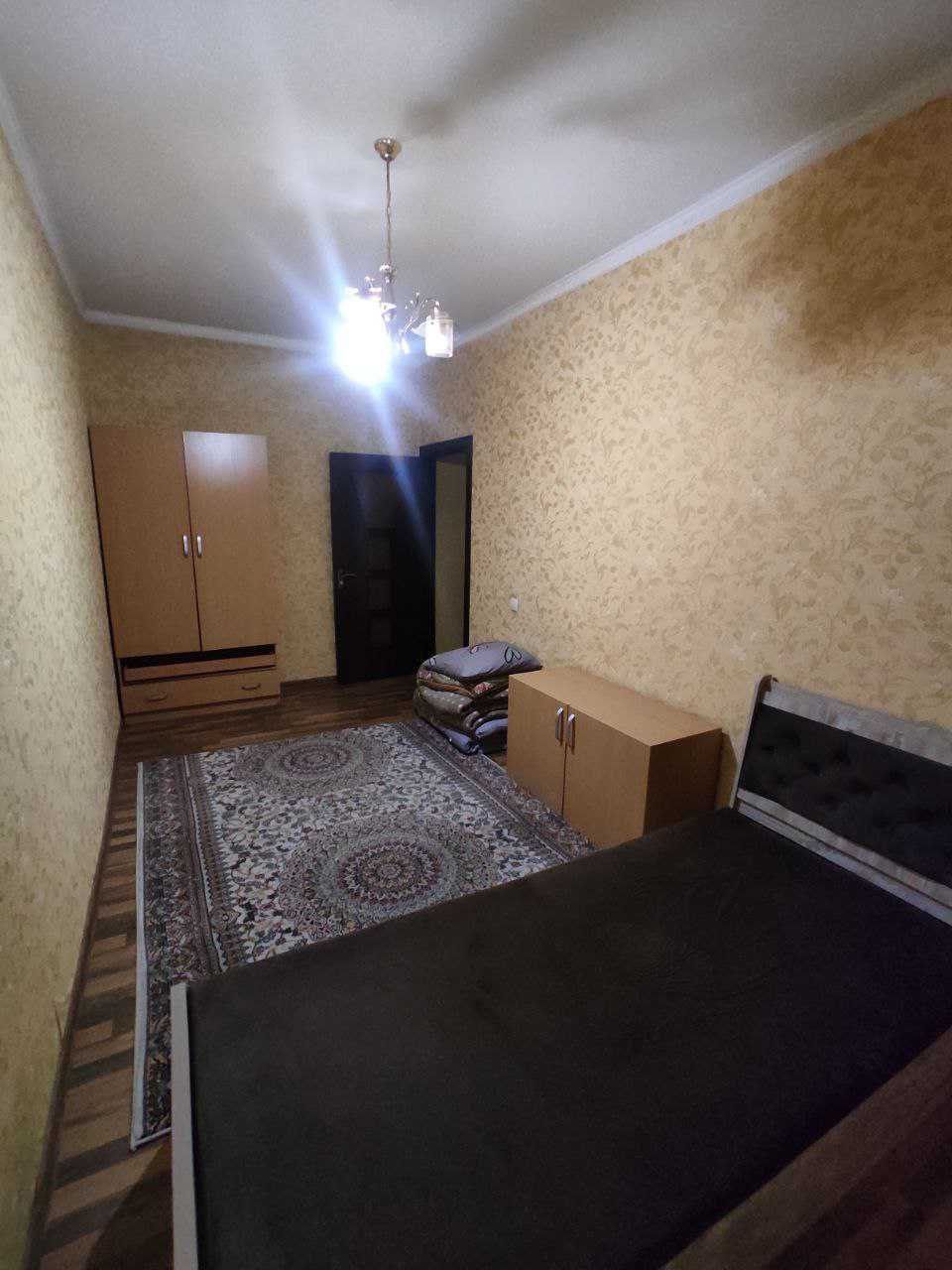 Сдаю 3 комнатная квартира на Юнусабаде 12-кв возле метро Туркистон...