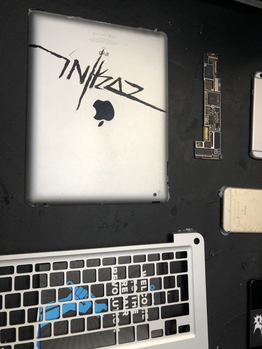 Смяна дисплей iPhone 5s SE 5c 5 6 6s 7 8 SE 2020 с гаранция