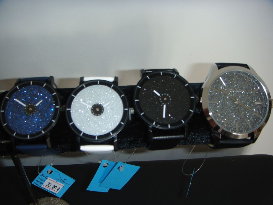 Хит 2020-Екстравагантен дамски ръчен часовник