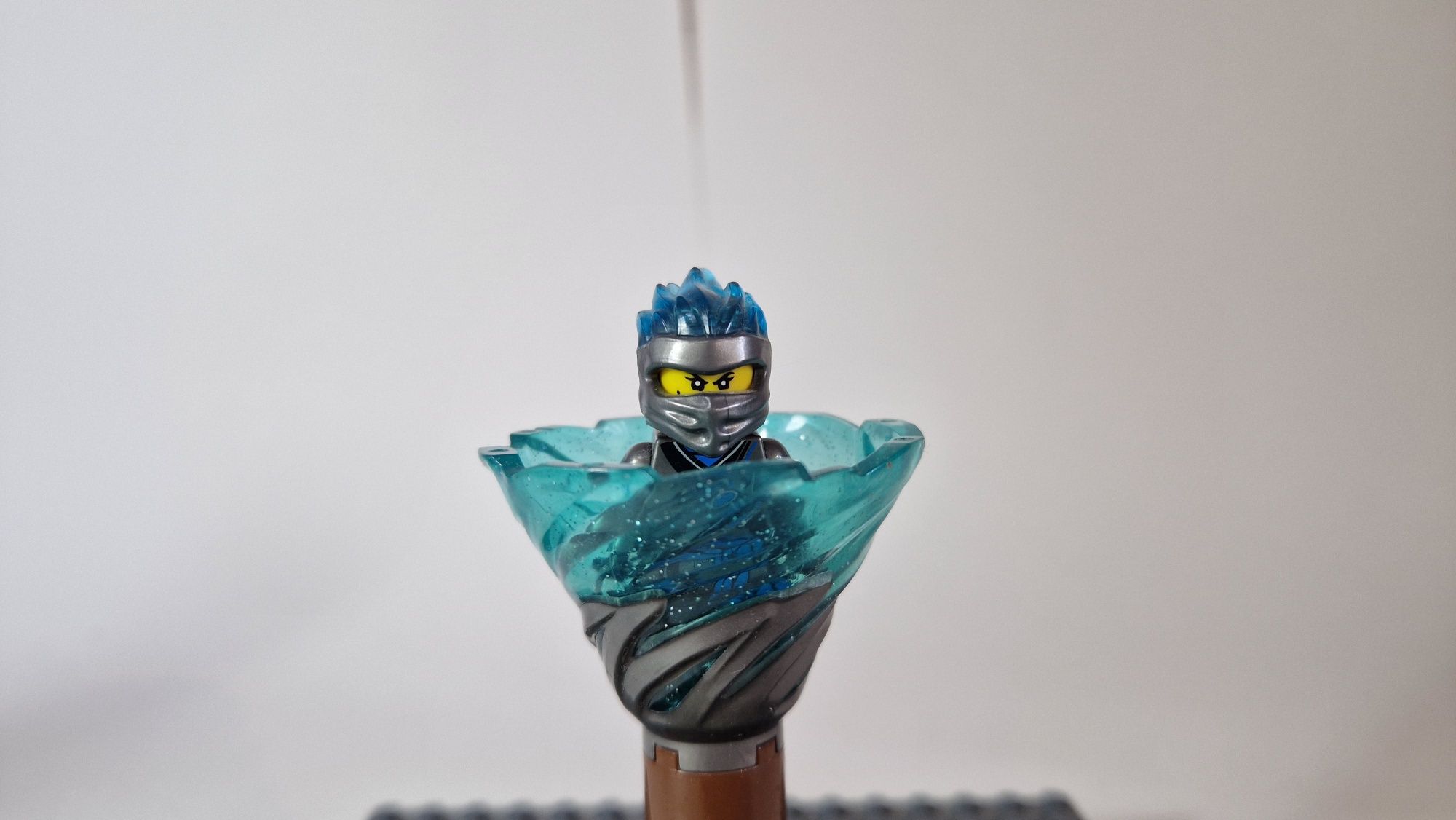 Продаю Lego ninjago коробка и инструкция имеется