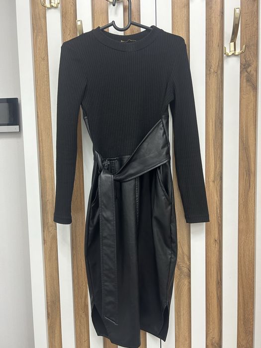 Платье черное женское